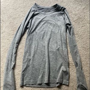 lululemon longsleeve